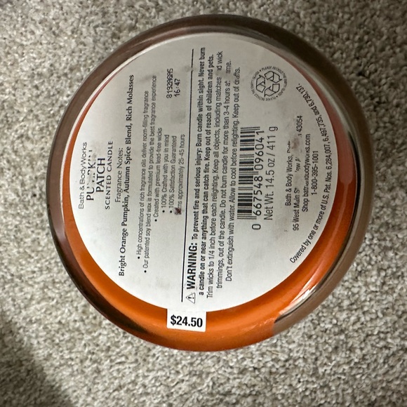 Bath and Body Works Pumpkin Patch Candle - Picture 2 of 2